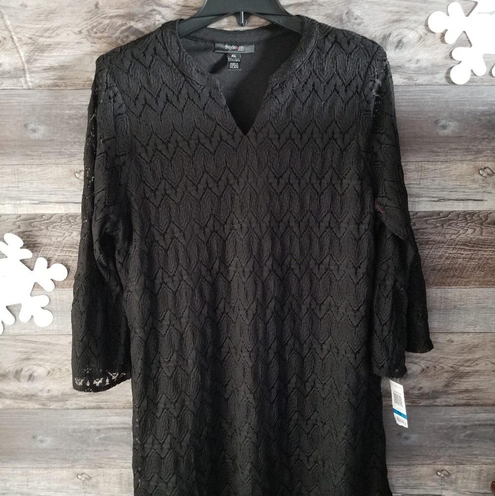 Black lace  vneck  flare sleeve  dress top